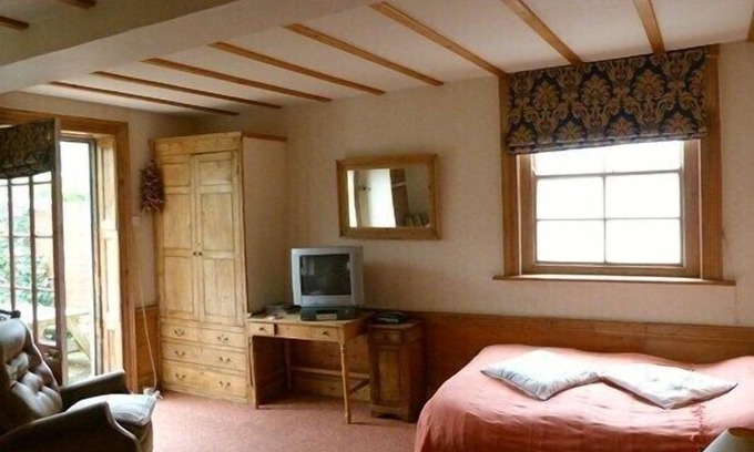 Ludwel Apartment | Cozy Garden Apartment at Greenwich House, Ludlow - 9.6/10