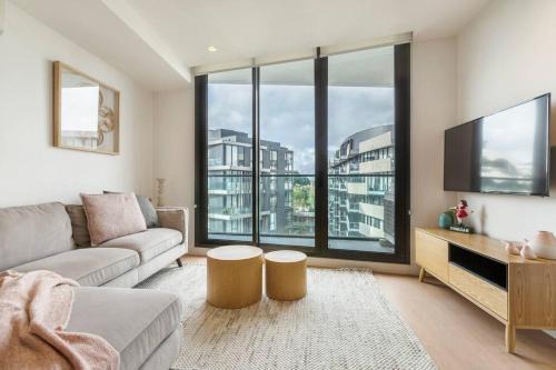 Abbotsford Apartment | Discover Family-Friendly Comfort at The Garden of Eden