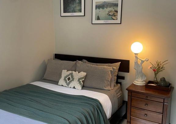 Wentworthville House | Relax in The Garden Room with Private Entrance & Bath