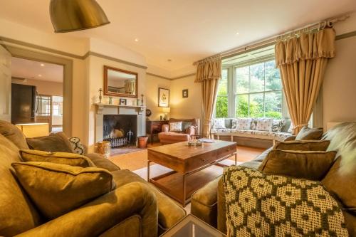 Burnham Market House | Experience Comfort at The Gardens - Pet and Child Friendly
