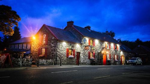 Mullinavat Hotel | Charming Getaway at The Garrandarragh Inn - 4 Star Retreat