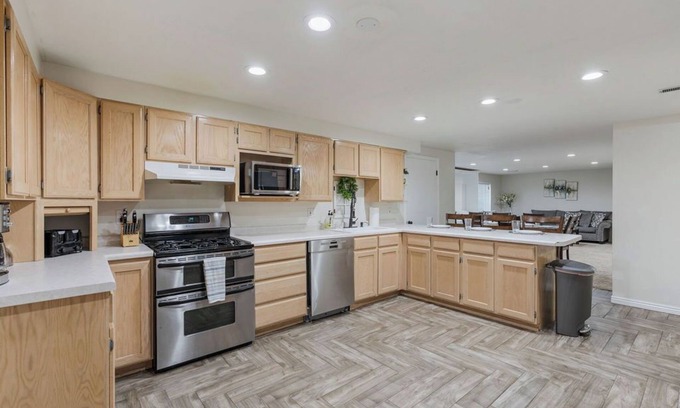 Riverton Apartment | Discover The Gathering Place: Pet-Friendly & Spa Amenities