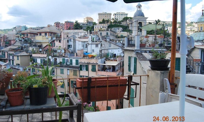 Genoa Historical Centre Apartment | Discover The Gecko: Rooftop Views, Spa and Breakfast Awaits