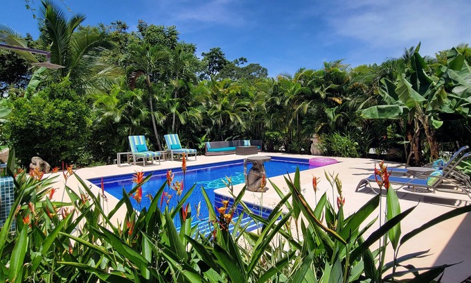 Atenas House | Discover Atenas: Exquisite Home Surrounded by Tropical Bliss