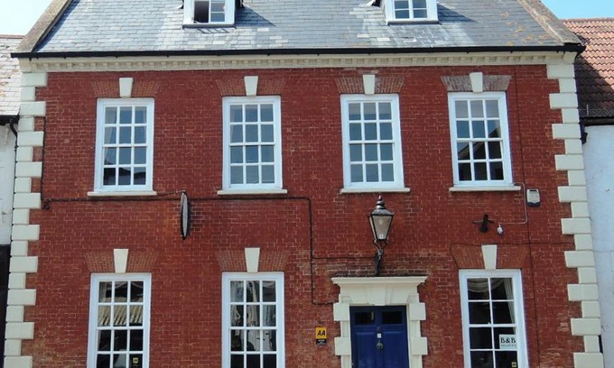 Watchet Bed & Breakfast | Family-Friendly Escape at The Georgian House - 4 Star Rated