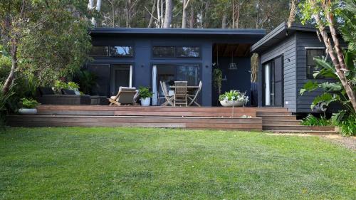 Manyana House | Experience The Getaway: Family and Pet-Friendly Retreat