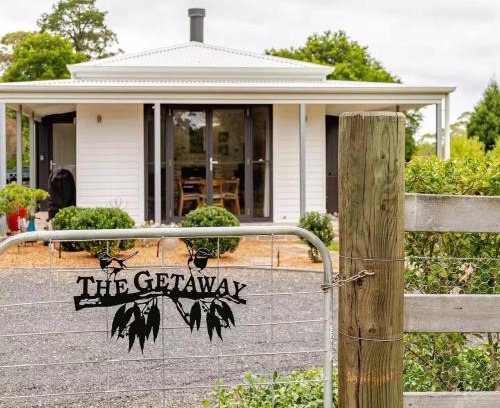 Galston House | Exceptional Getaway at The Getaway - Galston, 4 Star Family Stay