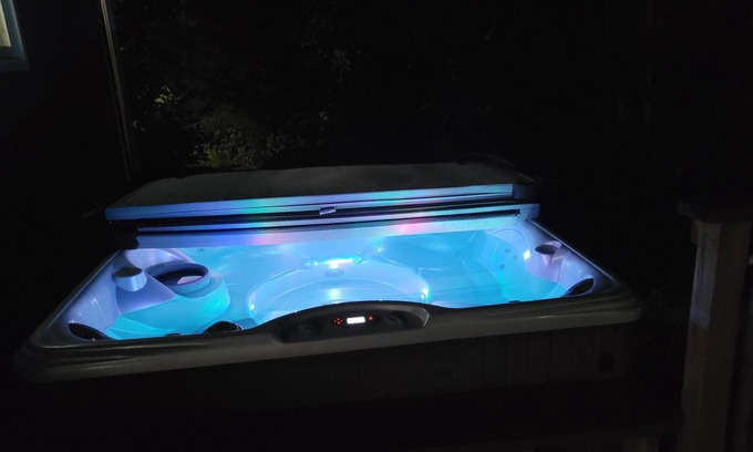 Fontanet House | Ideal Getaway House with Hot Tub, Pool & Pet-Friendly Stay