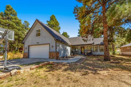 Pagosa Springs House | Pet-Friendly Retreat at The Getaway on Garnet