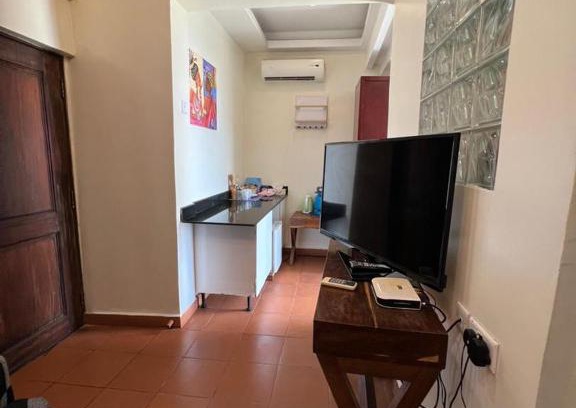 Upanga East Apartment | Discover The Getaway: Family-Friendly with Pool & Pets Allowed