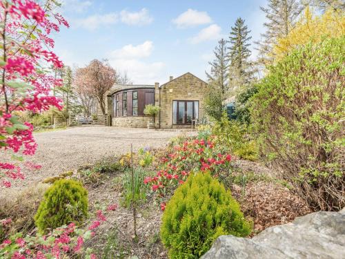 Hexham House | Child-Friendly Comfort at The Gingang - Rated 9.7/10