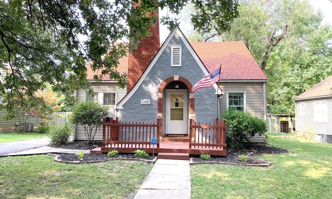 Topeka House | Discover The Ginger Bread House: Guest Rated 9.8 with King Beds