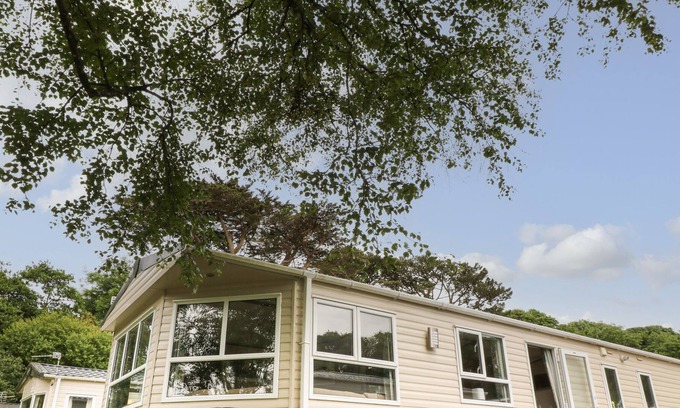Bucks Cross House | THE GLADE, pet friendly, with pool in Bucks Cross, Bideford