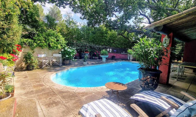 Robion House | The Glasshouse of Dreams