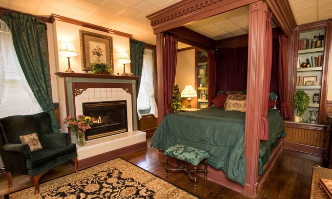East Greenville Bed & Breakfast | Eco-Friendly Stay at The Globe Inn with Family Amenities