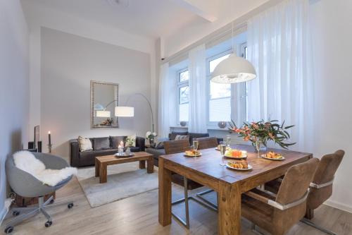West Berlin Centre Apartment | Cozy Retreat at GreatStay - Family and Pet-Friendly Hotel