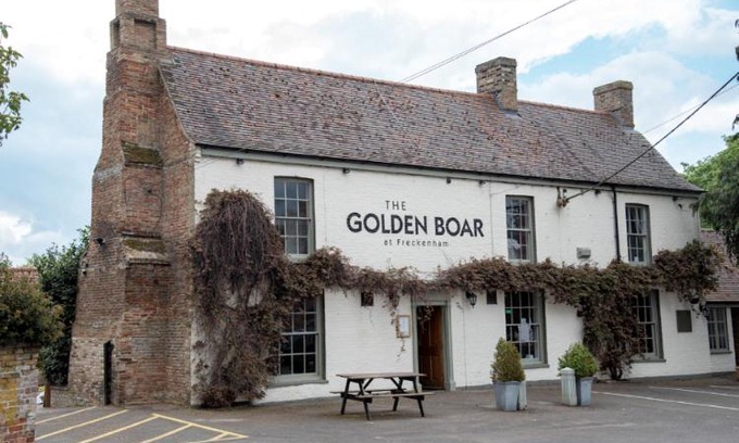 Freckenham Hotel | Pet-Friendly Stay at The Golden Boar: Family and Fun Awaits