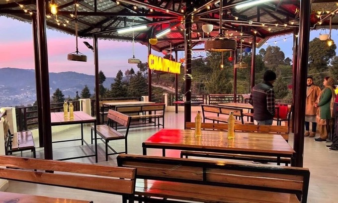 Champawat Hotel | The Golden Leaves Cafe And Cottages