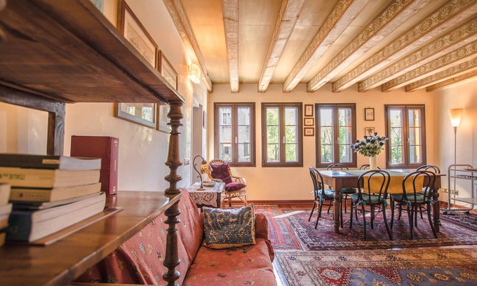 Castello Apartment | Experience The Golden Tree: Apartment in Central Venice
