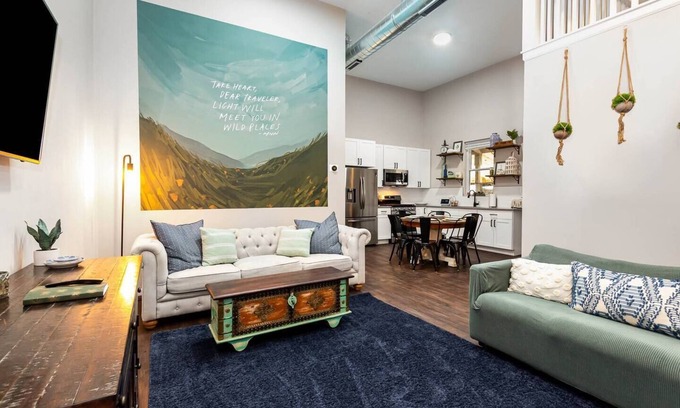 Wheeler House | Relaxing Getaway: The Good Farm Barn BnB by Lake Mich