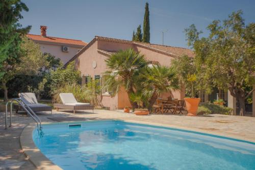 Susica Villa | Discover The GOOD PLACE: Pet-Friendly Oasis With Pool
