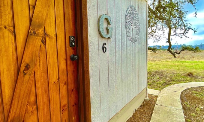 Dripping Springs Cabin | Explore The GOODNIGHT: Treehouse Suite with Kitchenette