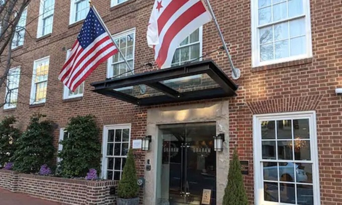 Georgetown Apartment | Discover The Graham Georgetown: Pet-Friendly & Spa Retreat