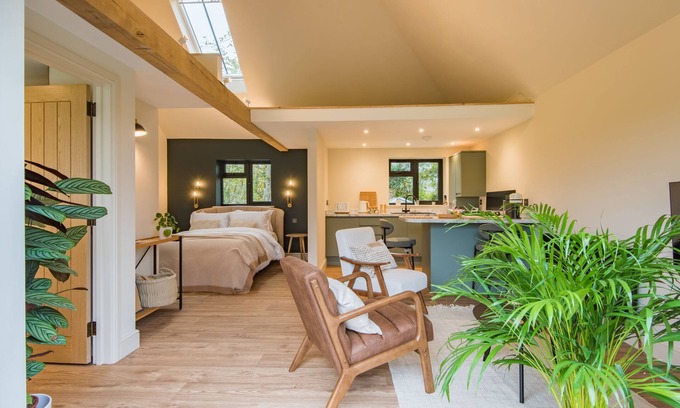 Beckley Cottage | The Grain Store - a holiday let that sleeps 2 guests in 1 bedroom