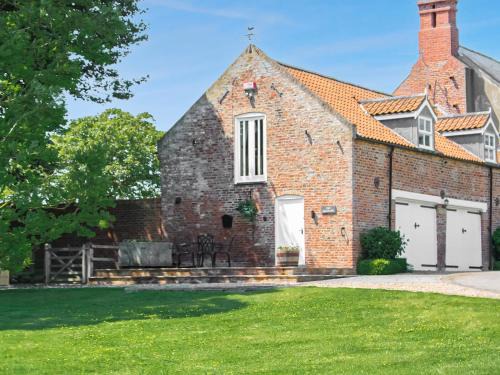 Mappleton House | Discover Family-Friendly Comfort at The Granary Hotel