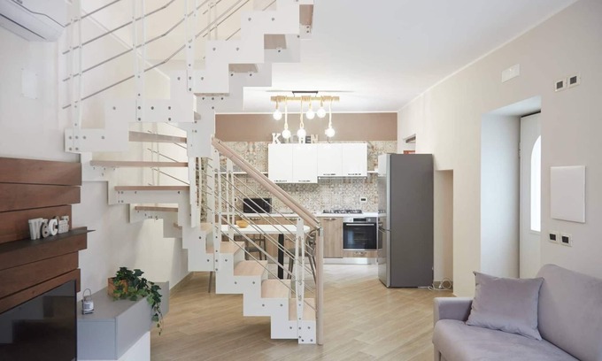 Ascea House | Discover The Granary: Pet-Friendly Stay with Breakfast Included