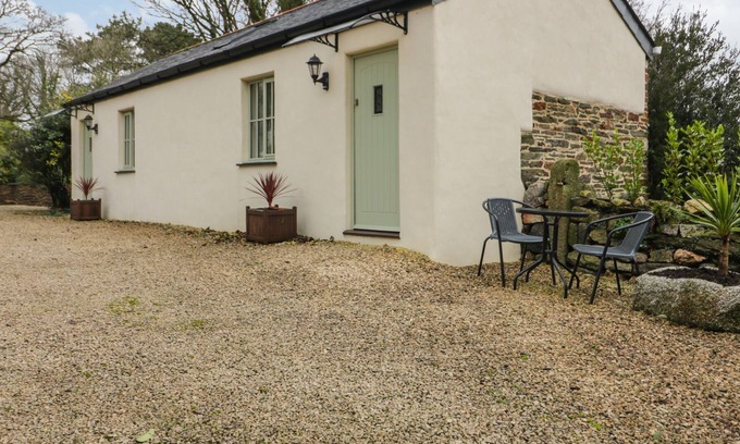 Summercourt Cottage | THE GRANARY, pet friendly, character holiday cottage in Summercourt
