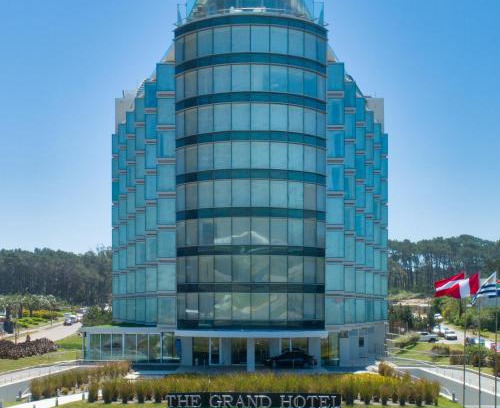 San Rafael Hotel | Experience The Grand Hotel: 5-Star Oceanfront Retreat