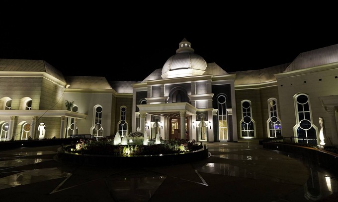Bareilly Hotel | Experience Comfort at The Grand Nirvana Hotel and Resort