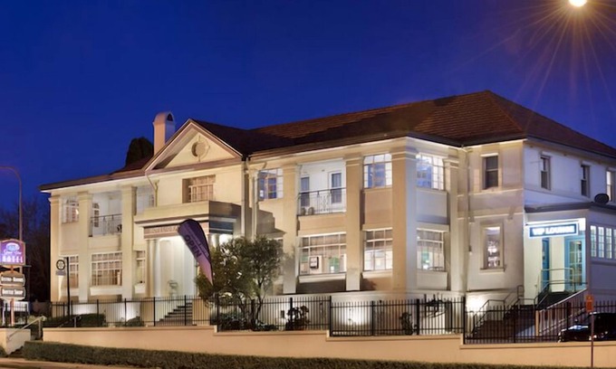 Wentworth Falls Hotel | Discover The Grand View Hotel: Perfect for Family Getaways