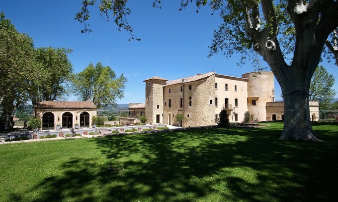 Bonnieux Villa | Discover The Grande Bastide du Domaine Luccia's Ocean Views