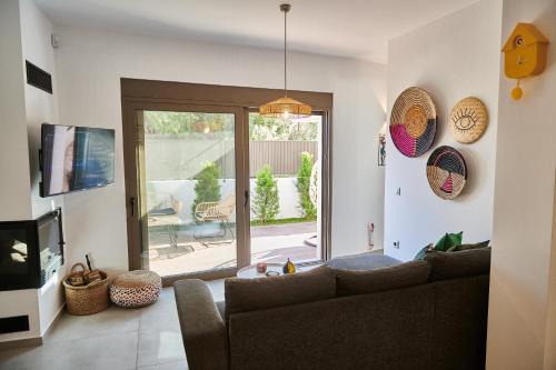 Spata-Artemida Resort | The Grandma's house
