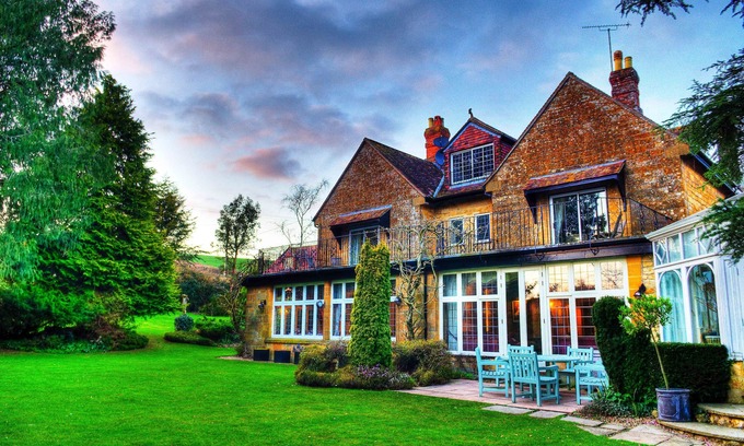 Oborne Hotel | Discover The Grange at Oborne: Guest Rated 9.4 & Family-Friendly