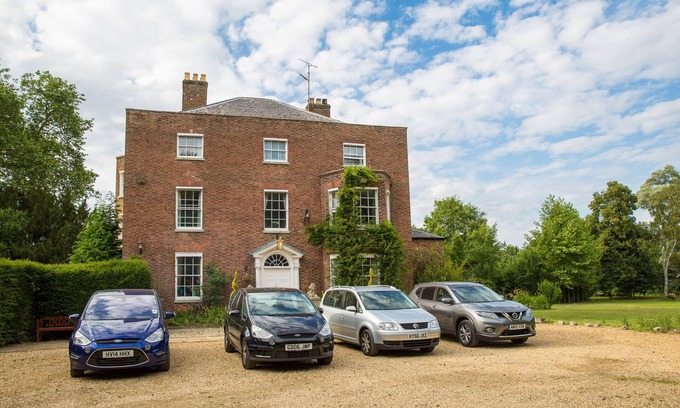 Setchey House | The Grange Manor House: Ideal for Family Gatherings