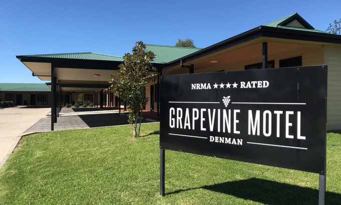 Denman Hotel | Experience The Grapevine Motel: 4-Star Comfort Awaits