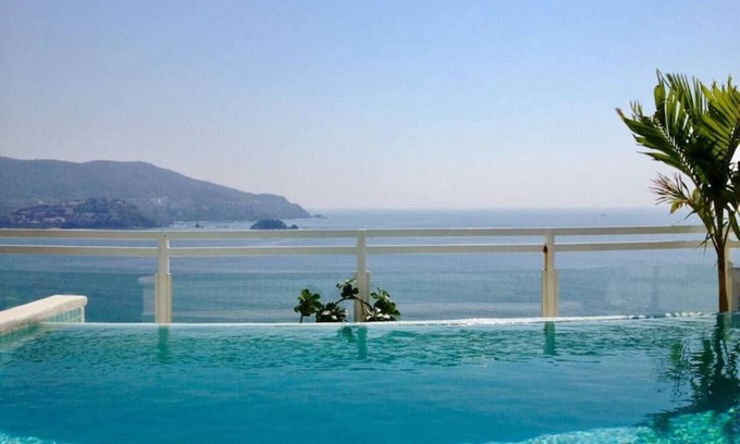 Ixtapa Condo | Unforgettable Retreat at The Great Escape - Oceanview Penthouse