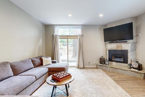 Incline Village House | Child-Friendly Retreat: Discover The Great Escape Awaits