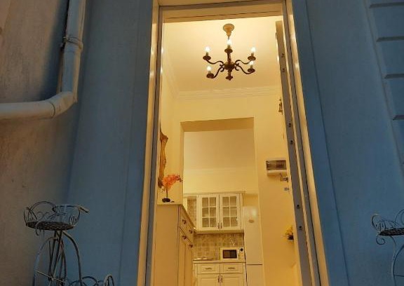 Plovdiv Center Apartment | Explore The Great Hill Plovdiv: Family-Friendly Retreat