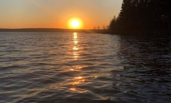 Hartland House | Experience Kayaking and Lake Views at The Great Moose