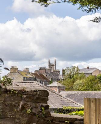 Downpatrick House | Outstanding Stay at The Green Door with Hot Tub Access