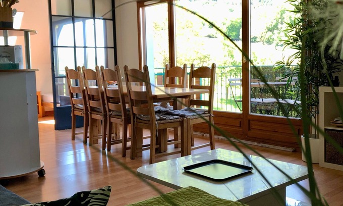 Giez Condo | Idyllic Retreat Near Golf Course and Serene Lake, 9.4/10