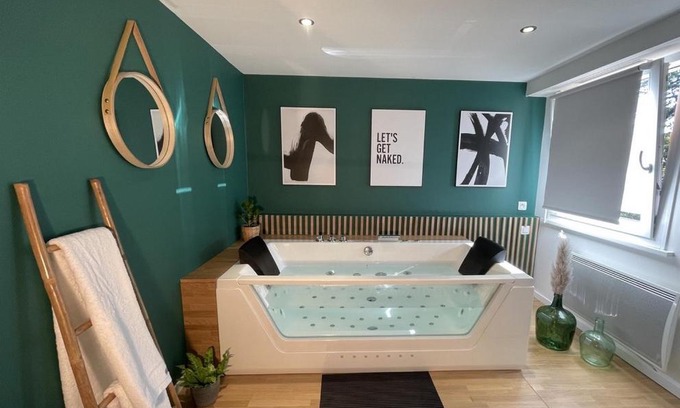 Mittelhausbergen Apartment | Relax at The Green Garden Spa & Serenity - Rated 9.2/10