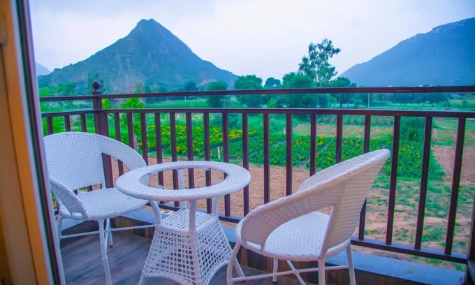 Pushkar Hotel | Discover The Green Genius Resort Pushkar: 10/10 Guest Rated!