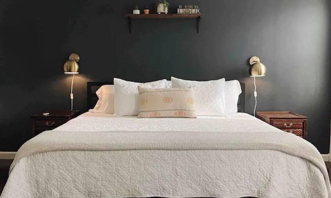 Greensboro House | Discover The Green House: Cozy 3 BR Near Downtown Greensboro