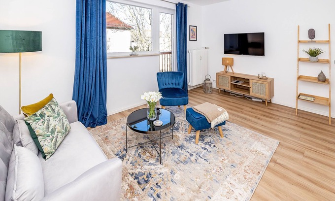 Steglitz Apartment | Guest Rated 10/10: The Green Park Side Apartment Awaits