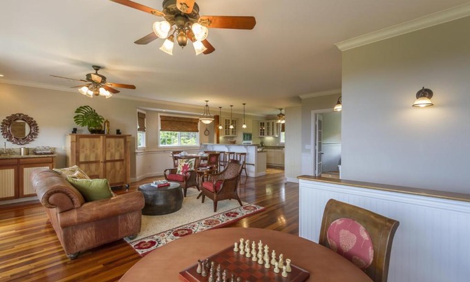 Pupukea House | Experience Family Comfort at The Green Pineapple Main House